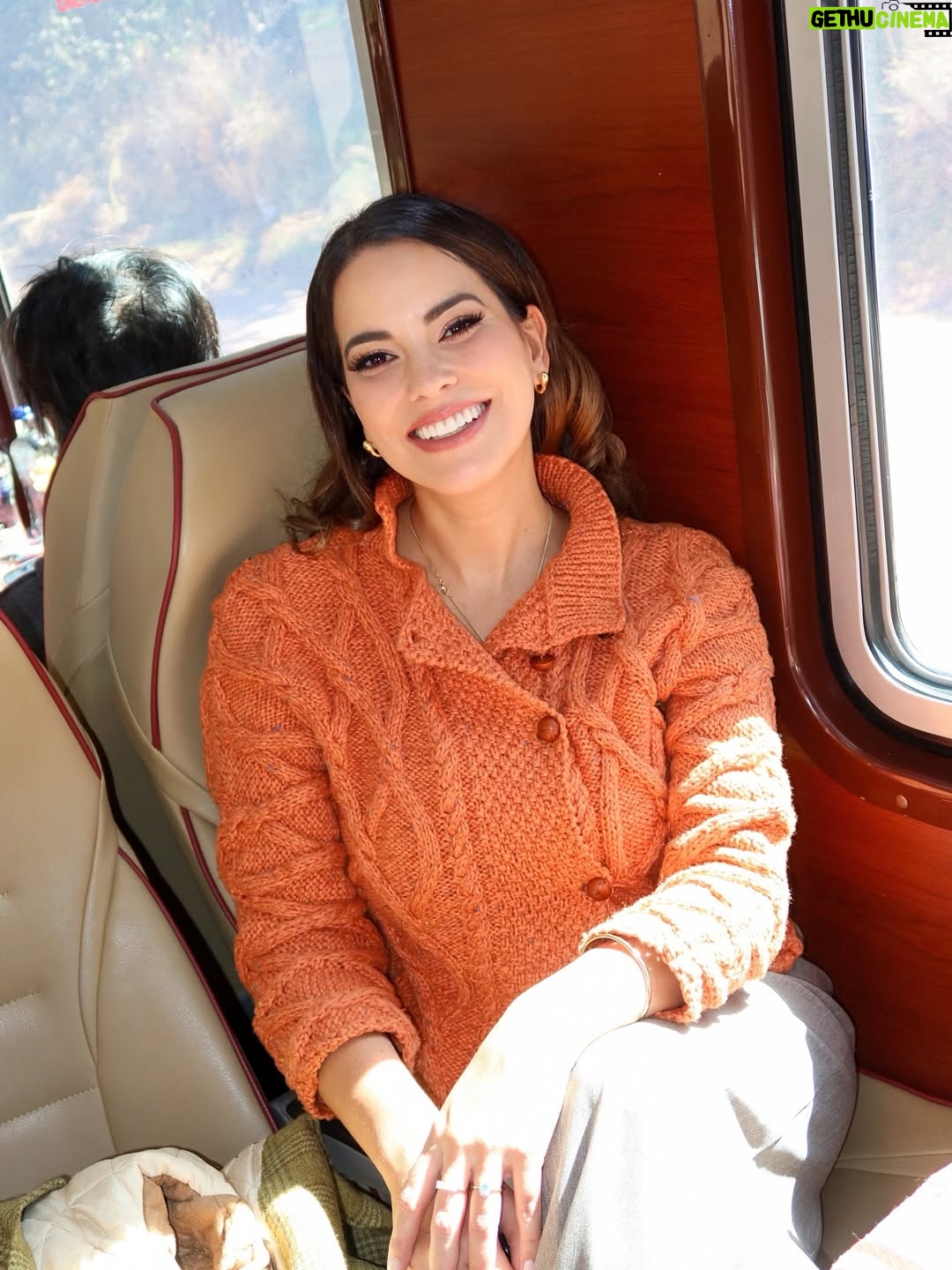 Valeria Piazza - 6.8K Likes - “Camino a Machu Picchu”
Celebrando el talento peruano para el mundo ♥️ 
Ha sido uno de los eventos más lindos a los que he ido! Una experiencia de alta costura sostenible, una verdadera obra de arte y un homenaje hermoso a nuestro país @sergiodaviladesign #AltaCostura #Peru #Cusco