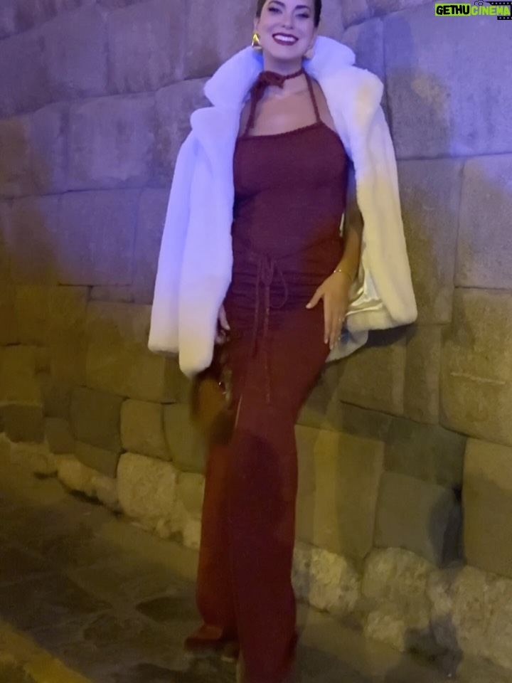 Valeria Piazza - 8.3K Likes - Alta moda Cusco 2025 ♥️
Nos pusimos elegantes para celebrar los 25 años de trayectoria de @sergiodaviladesign 

Nunca antes visto matching looks con Pierre 🤭, con looks de alpaca hechos por artesanos peruanos diseñados por Sergio Dávila 🫶🏻📸 @javicho.rivero / @arianne_strobach #style #peru #cusco