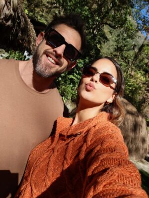 Valeria Piazza Instagram - “Camino a Machu Picchu”
Celebrando el talento peruano para el mundo ♥️ 
Ha sido uno de los eventos más lindos a los que he ido! Una experiencia de alta costura sostenible, una verdadera obra de arte y un homenaje hermoso a nuestro país @sergiodaviladesign #AltaCostura #Peru #Cusco