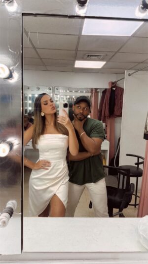Valeria Piazza Instagram - ¿Tenemos flow? 🤭😂✨ #DonOmar #NattiNatasha