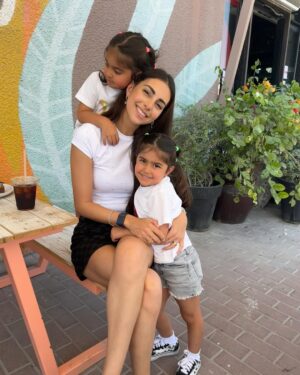 Valerie Abou Chacra Instagram - Spring break šøš¼ā±ļøāļøš¦©