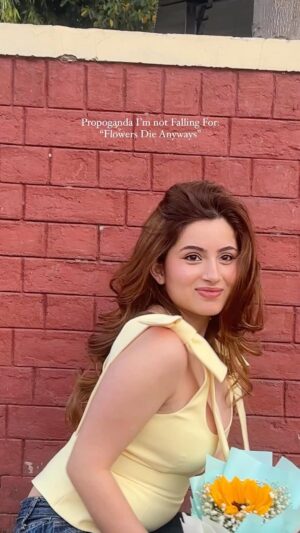 Vamakshi Magotra Instagram - Never falling for this Propaganda☺️🌻