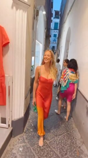 Vanessa Huppenkothen Instagram - Ciao Capri 🇮🇹🍕🍝💍