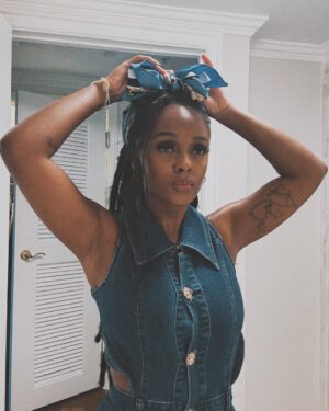 Vanessa Mdee Instagram - O R L A N D O 🌴