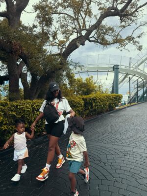 Vanessa Mdee Instagram - 🧑🧑🧒🧒🫶🏾💫🤌🏽👌🏾🦈🥐