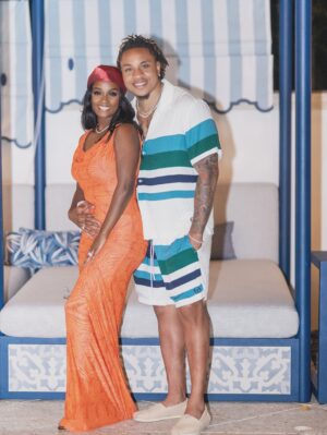 Vanessa Mdee Instagram - 🧑🧑🧒🧒🫶🏾💫🤌🏽👌🏾🦈🥐
