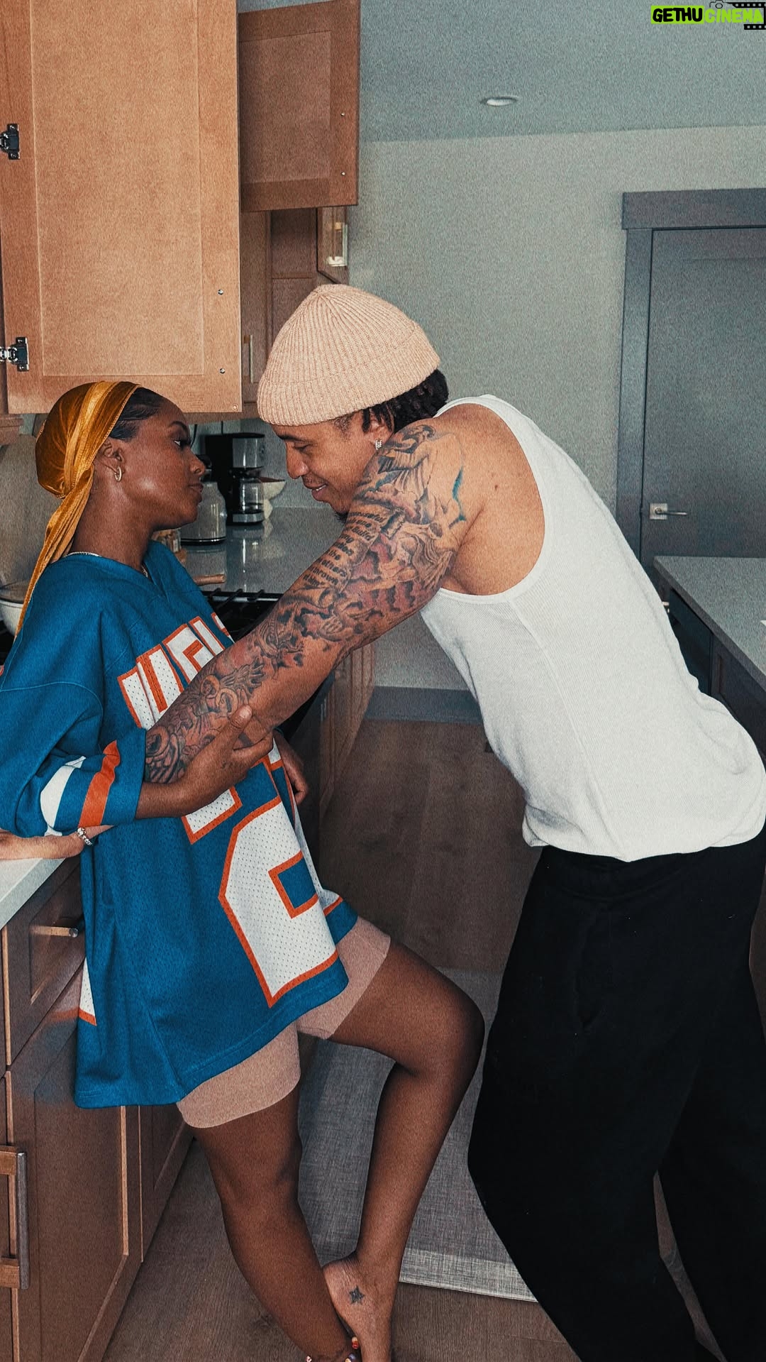 Vanessa Mdee - 222.4K Likes - This actually happens in our home, however may this video motivate you to become a praying spouse or in GOD’s time receive a praying spouse. Happy Sunday 🫶🏾🙏🏽