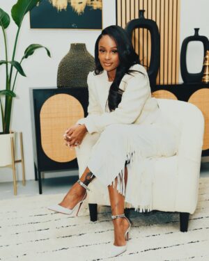 Vanessa Mdee Instagram - Have you registered for the Better Women’s Christian Conference yet? 🌹www.betterwomenchristianconference.com
📸 @latishamariee