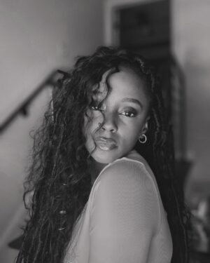 Vanessa Mdee Instagram - … Listen 🎧