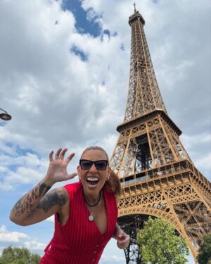 Vanessa Senior Instagram - Una tardecita relajada en Paris! Como para no salirme de mi humilde rutina.

#Paris
