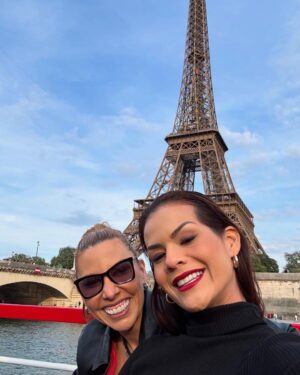 Vanessa Senior Instagram - Una tardecita relajada en Paris! Como para no salirme de mi humilde rutina.

#Paris
