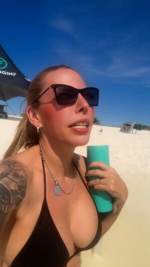 Vanessa Senior Instagram - Pasa en las redes, pasa en la vida real.

Etiqueta a quien se te parezca. 

#sanacion #despecho #hoponopono