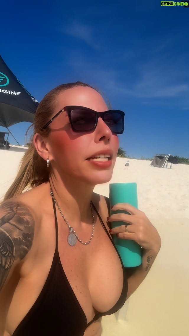 Vanessa Senior - 5.3K Likes - Pasa en las redes, pasa en la vida real.

Etiqueta a quien se te parezca. 

#sanacion #despecho #hoponopono