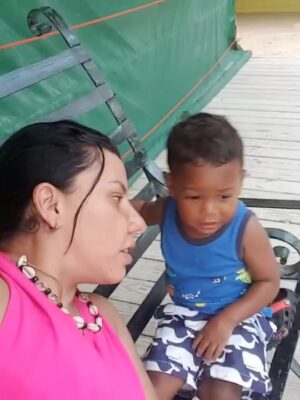 Vanessa Senior Instagram - Si retrocedo mi vida 11 años atrás, solo llegó al momento en el que me llamaron y me dijeron “Vane, Yona está pariendo hoy” y sin mediar palabra corrí a esa clínica en San Bernardino. Solo con ganas de conocerte! 

Llegué nerviosa, posiblemente llegaba a hacer acto de presencia y no aparecería sino esporádicamente ! Pero apenas te sacaron de sala de parto la enfermera te puso por arte de magia frente a mi, y me enamoré. 

Tengo 11 años amándote @elmatiasmartinez10 y sé que mi sentimiento es inagotable! 

Ya estoy mayor, porque voy a seguir viendo tus videos y poniéndolos una y otra vez, mientras tú creces y seguro dices “Vanessa ya!!!” 

Hoy no estoy allí a tu lado! Pero créeme que mi celebración es auténtica y estoy orgullosa del hombrecito en el que te estás convirtiendo. 

Feliz cumpleaños hijo, te amo, Dios te bendiga!