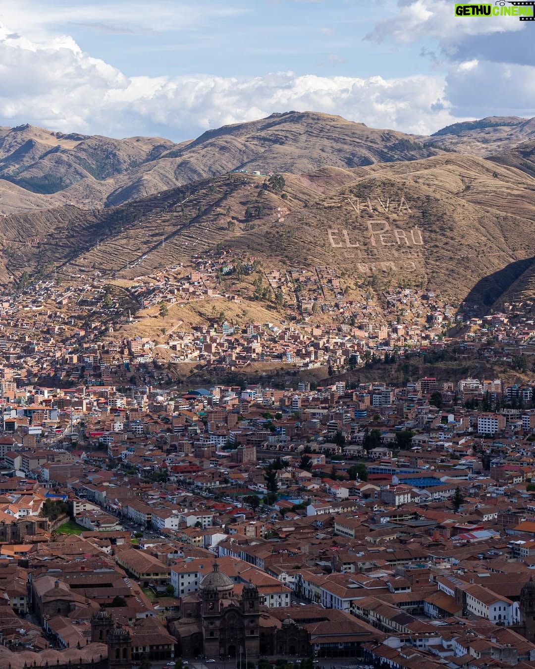 Vania Bludau - 29.4K Likes - Unos días de Cusco, siempre es mágico volver a esta ciudad. 🦭✨🫶🏼 (vean el último video y descubran quién me acompañó en el almuerzo 💓)