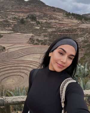 Vania Bludau Instagram - Unos dĆas de Cusco, siempre es mĆ”gico volver a esta ciudad. š¦āØš«¶š¼ (vean el Ćŗltimo video y descubran quiĆ©n me acompañó en el almuerzo š)
