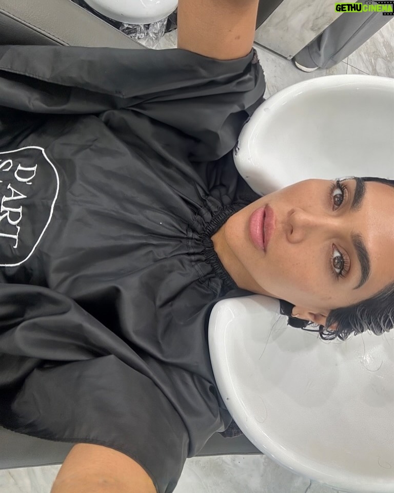 Vania Bludau - 28.8K Likes - Por qué se fue la mitad el año y esto es para recordar ♡
Mancora, 1 mes de TRX, Black, 💁🏼‍♀️💁🏾‍♀️💁🏿‍♀️, 🐰, 🙂‍↕️, culturales, a todo pulmón 🎶, 🤿, 🤭, no sabía que me podía broncear siendo marrón, ✈️, Mateo 🤣, all year long, Godenzzi 💖, 💋, Federica Peluche, sis, 🚩🚩🚩, blanqueamiento pero a que costo 🦷.