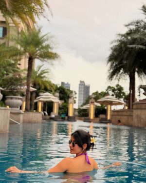 Vanshika Instagram - Poolside state of mind 🌊