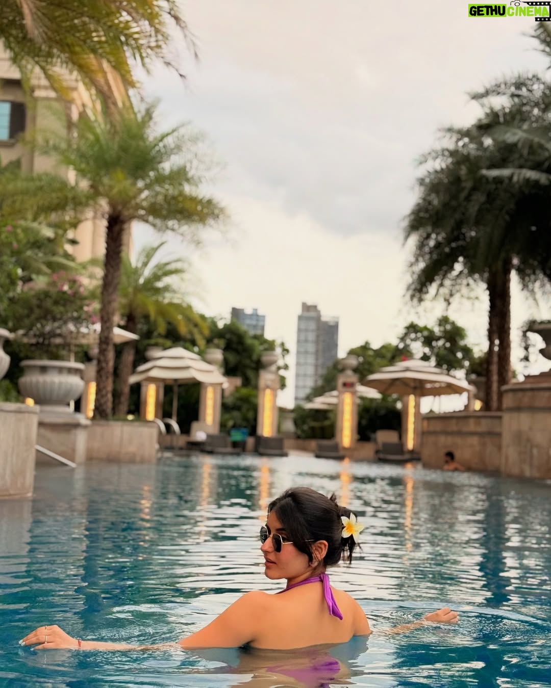 Vanshika - 9.4K Likes - Poolside state of mind 🌊