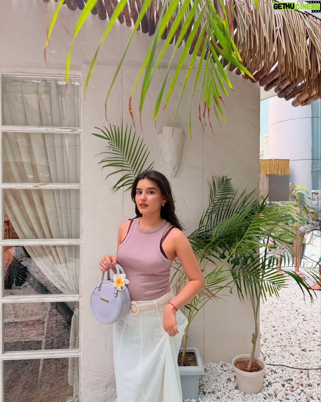 Vanshika - 9.3K Likes - In my La La Land 🌸