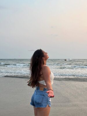 Vanya Nagpal Instagram - 🏖️dump🎈
Imissall of this alr😭