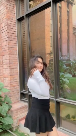 Vanya Nagpal Instagram - 🤍🖤