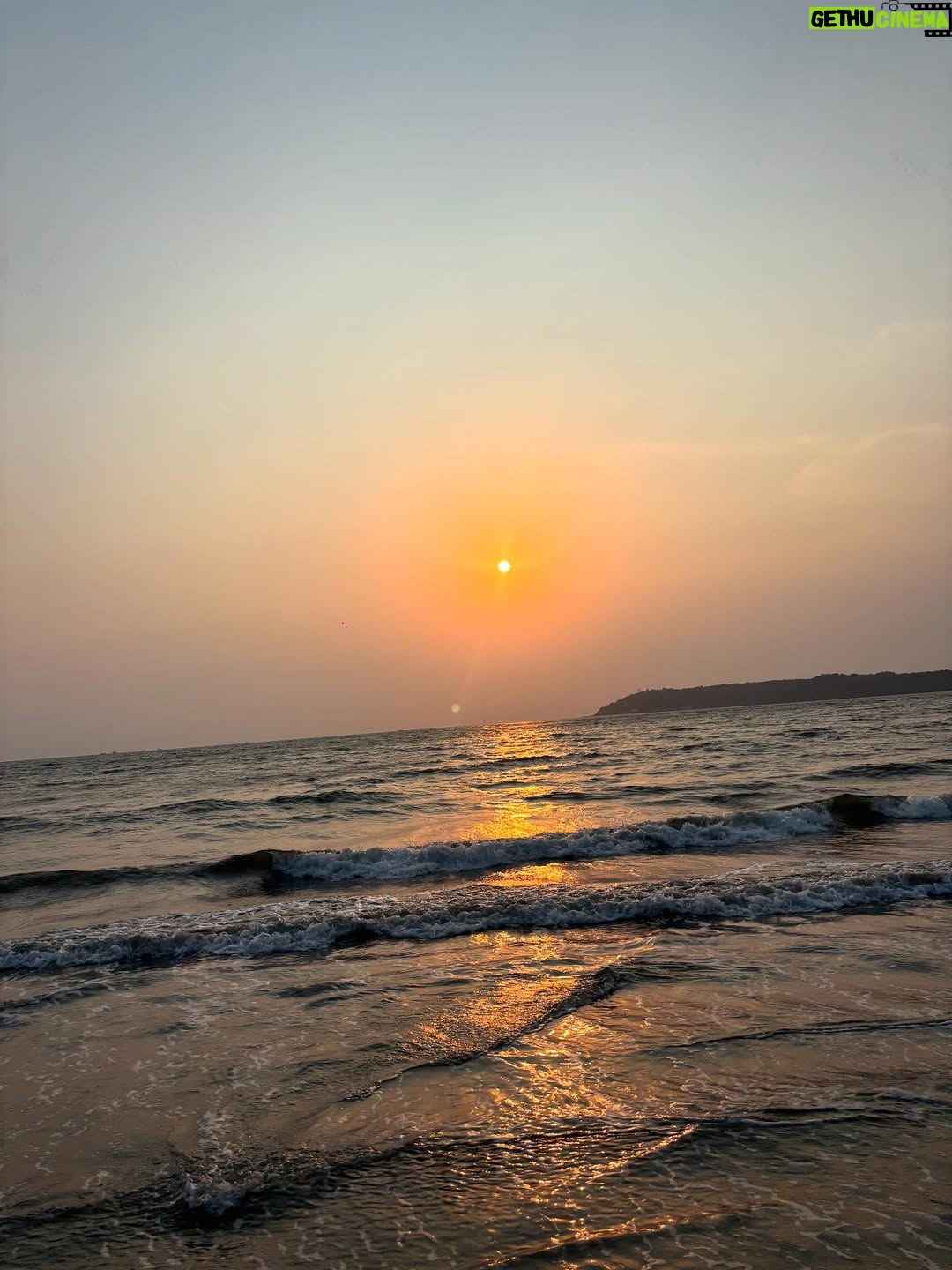 Vanya Nagpal - 11.2K Likes - 🏖️dump🎈
Imissall of this alr😭