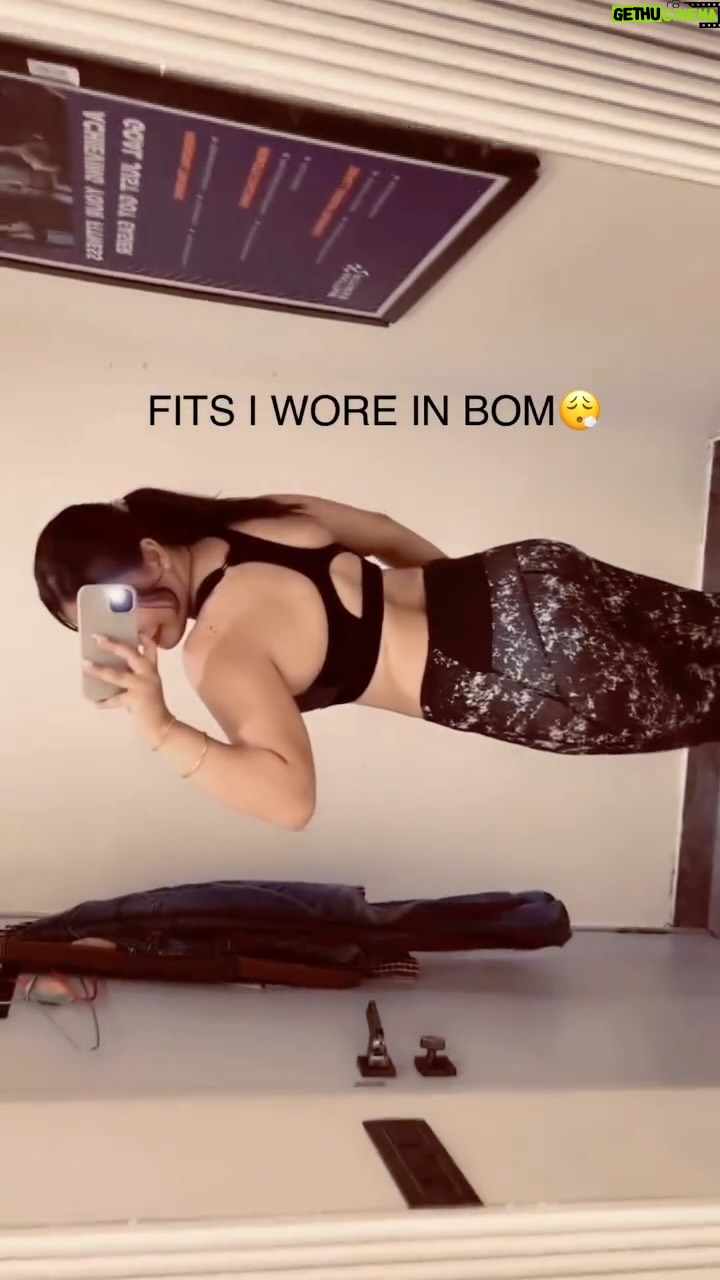 Vanya Nagpal - 11.2K Likes - Short BOM trip🫡
