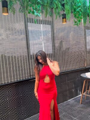 Vanya Nagpal Instagram - Red flag? Nah. Red velvet cake💁🏻♀️😋