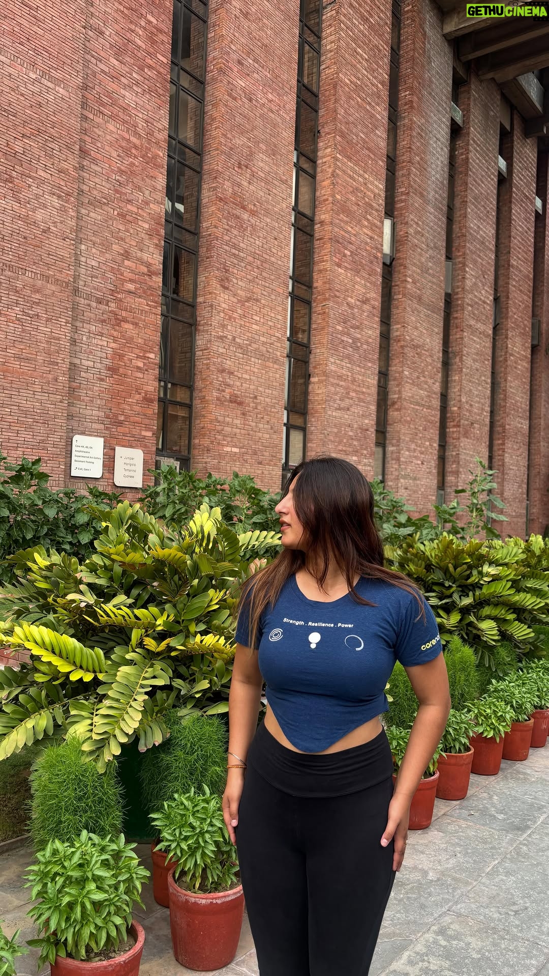 Vanya Nagpal - 24.6K Likes - 💙