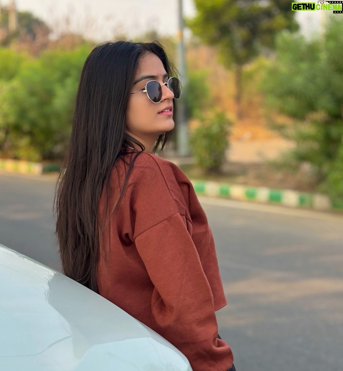 Varsha Panghal - 28.5K Likes - लफ़्ज़ कम है पर बहुत प्यारे है ,
तुम हमारे हो हम तुम्हारे है …! 🦁🕊️