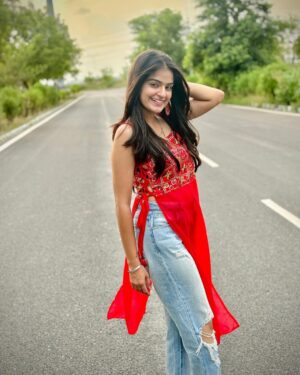 Varsha Panghal Instagram - 👗♥️
@dream_dress_designer4u