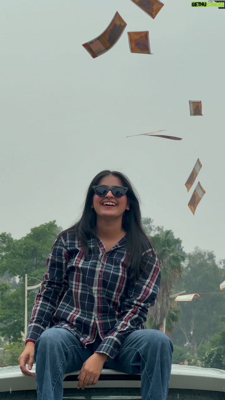 Varsha Panghal - 34.4K Likes - Too much sa mhare din ka karcha🔥

@ammy_chahar 
#haryanarole #trending #ammychahar #instagram #new #beatsong #viralvideos