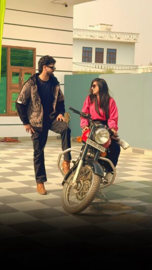 Varsha Panghal Instagram - 🏍️🏍️🔥....
@ammy_chahar
#bike #bullatelover❣️ #ammychahar #wearejat #yaarteraammychahar #trending #haryanarole #jaatsong #friendsforever❤️ #friendsedit