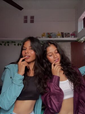 Varsha Sapna Instagram - “Oversized shirts, big smiles & better vibes ✨”
#reelitfeelit #reelkarofeelkaro #goviral #instagram #instagood #explorepage #attitude #expression
