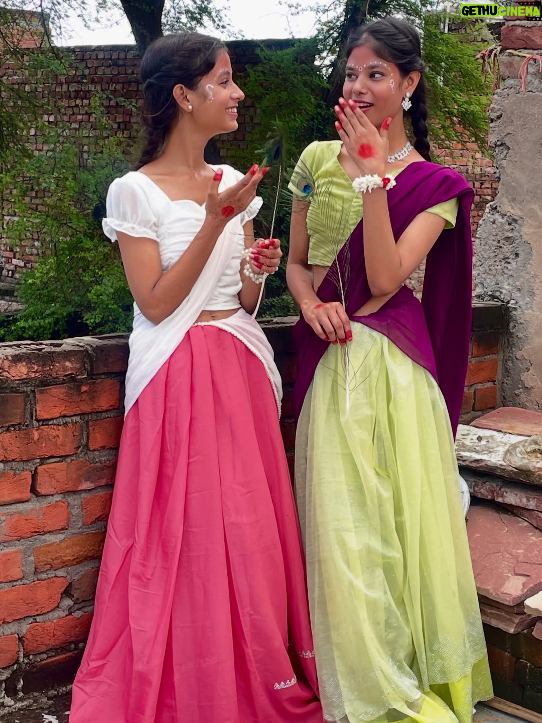 Varsha Sapna - 3.9K Likes - Radha-Krishna ke rang mein rang gaye hum 🪷🦚🪈💗✨…….
#janmastami #radha #radhakrishn #instagram #instamood #reelkarofeelkaro #reelitfeelit #goviral #picture #beauty