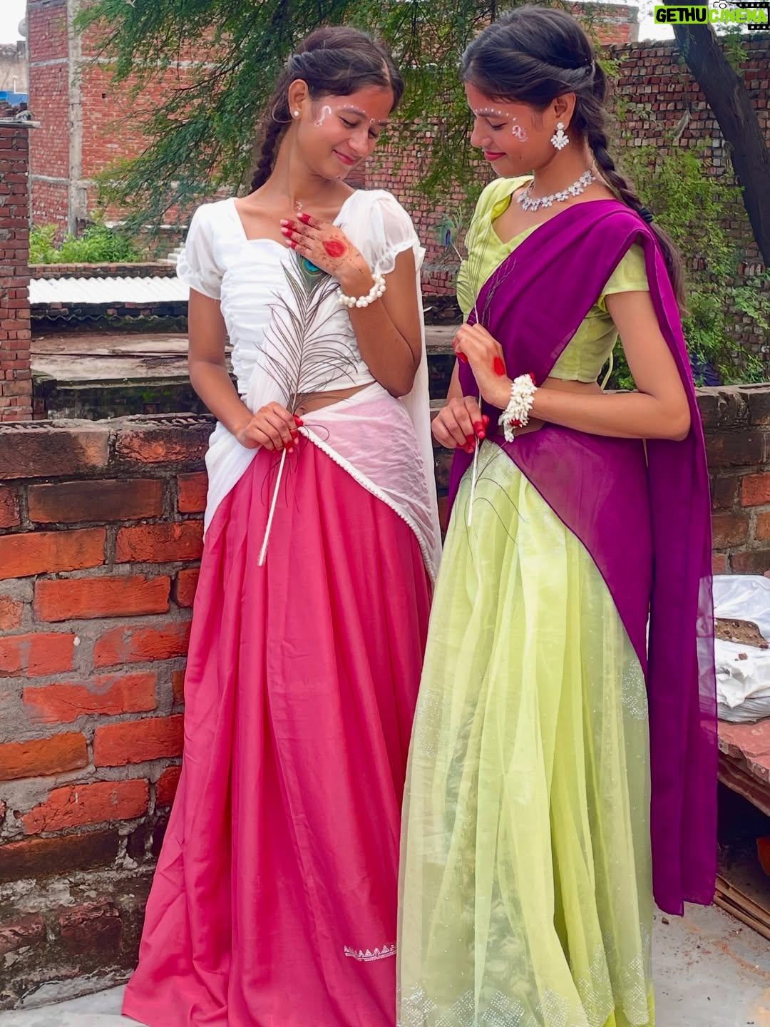 Varsha Sapna - 3.9K Likes - Radha-Krishna ke rang mein rang gaye hum 🪷🦚🪈💗✨…….
#janmastami #radha #radhakrishn #instagram #instamood #reelkarofeelkaro #reelitfeelit #goviral #picture #beauty