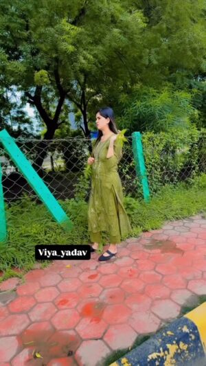 Varsha Yadav Instagram - Dekha aap logo ne mnane ka koi fayda hi nhi haiš”
#funnyvideos #funny #marriedlife #love #relationshipgoals #cutefunny
#relatable #love #shortvideo
#kanpuriya
#odia #InstaReal #chaganiya #chhaganiya #madhyapradesh #chhags #viyayadav #IndianMasala #india #allindia #Viral #Comedy #ComedyReel #hindi
#ComedyVideo #FunnyVideo
#Reel #mumbai #indore #Indori #delhi
