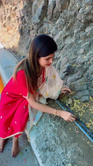 Varsha Yadav Instagram - Mata rani se mannat mag rahi hun šš»š„°