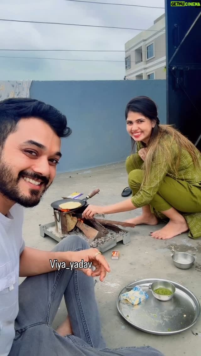 Varsha Yadav - 34.7K Likes - Yummy yummy roti chatni ke sath😋

#viyayadav #IndianMasala #india #allindia #Viral #comedy #ComedyReel #hindi 
 #FunnyVideo #Reel #mumbai #indore #Indori #delhi  #uttarpradesh