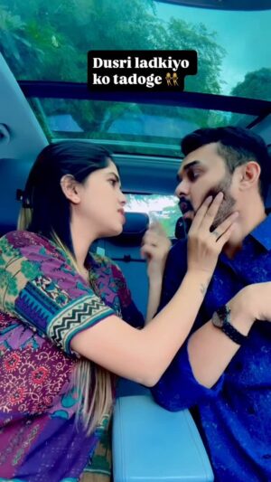 Varsha Yadav Instagram - Sirf mujhe dekhoš¤£š¤£