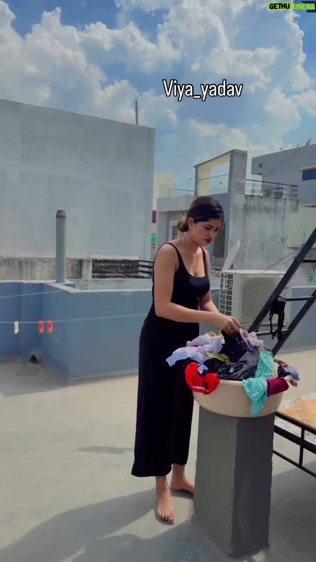 Varsha Yadav - 8.5K Likes - 🤣🤣🤣

#viyayadav #IndianMasala #india #allindia #Viral #comedy #ComedyReel #hindi 
 #FunnyVideo #Reel #mumbai #indore #Indori #delhi  #uttarpradesh