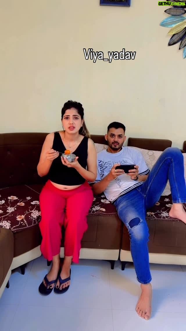 Varsha Yadav - 46.5K Likes - Baat to sahi hai 🤣🤣🤣

#viyayadav #IndianMasala #india #allindia #Viral #comedy #ComedyReel #hindi 
 #FunnyVideo #Reel #mumbai #indore #Indori #delhi  #uttarpradesh