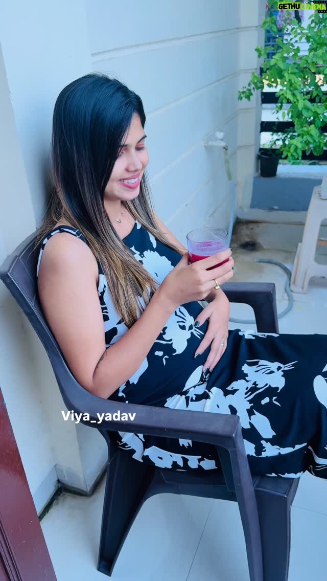Varsha Yadav - 12.4K Likes - Mujhe pagla mat bna 🤣🤣

#viyayadav #IndianMasala #india #allindia #Viral #comedy #ComedyReel #hindi 
 #FunnyVideo #Reel #mumbai #indore #Indori #delhi  #uttarpradesh #patipatninokjhok