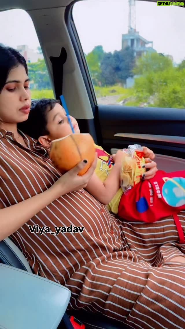 Varsha Yadav - 19.5K Likes - Maa ko sare bachho ke bare me sochna padta hai 🥰

#viyayadav #IndianMasala #india #allindia #Viral #comedy #ComedyReel #hindi 
 #FunnyVideo #Reel #mumbai #indore #Indori #delhi  #uttarpradesh #patipatninokjhok
