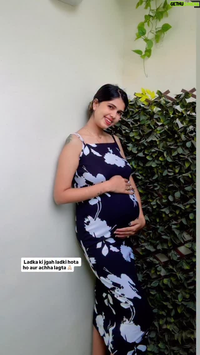 Varsha Yadav - 14.9K Likes - Dress link - comment me pp,link likhe 

#viyayadav #IndianMasala #india #allindia #Viral #comedy #ComedyReel #hindi 
 #FunnyVideo #Reel #mumbai #indore #Indori #delhi  #uttarpradesh #patipatninokjhok