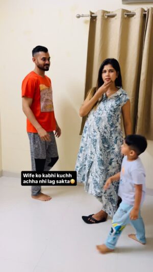 Varsha Yadav Instagram - š¤£š¤£
#viyayadav #IndianMasala #india #allindia #Viral #comedy #ComedyReel #hindi
#FunnyVideo #Reel #mumbai #indore #Indori #delhi #uttarpradesh #patipatninokjhok