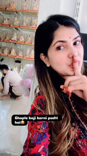 Varsha Yadav Instagram - š¤£š¤£š¤£
funny #Comedy #Viral #HusbandWifeNoJob