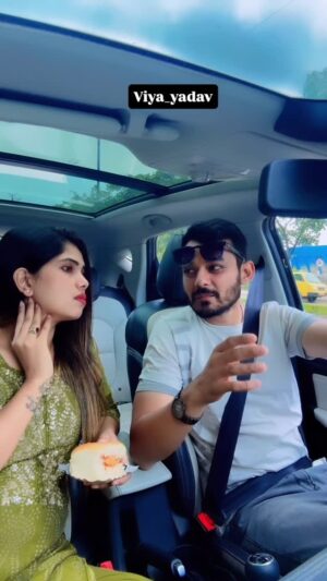 Varsha Yadav Instagram - Nikal š¤£š¤£
#viyayadav #IndianMasala #india #allindia #Viral #comedy #ComedyReel #hindi
#FunnyVideo #Reel #mumbai #indore #Indori #delhi #uttarpradesh