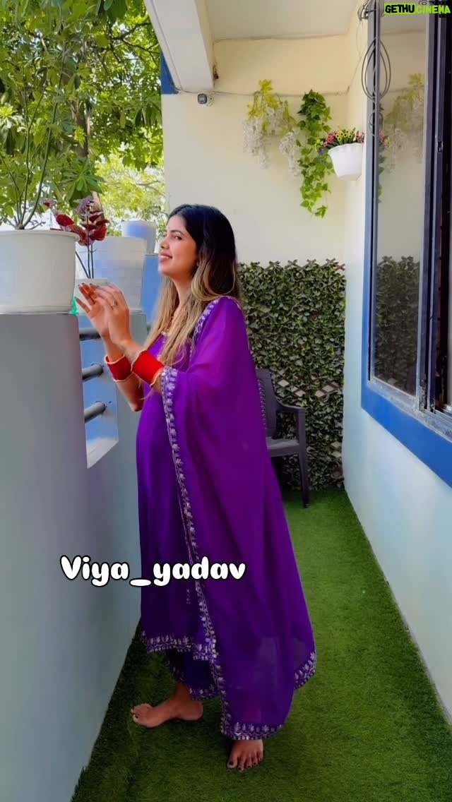 Varsha Yadav - 4.9K Likes - Nanad nhi afat hai ye 🤣🤣

#viyayadav #IndianMasala #india #allindia #Viral #comedy #ComedyReel #hindi 
 #FunnyVideo #Reel #mumbai #indore #Indori #delhi  #uttarpradesh